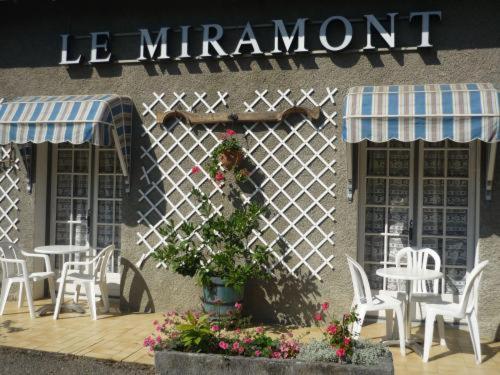 Le Miramont Panzió Orincles Kültér fotó
